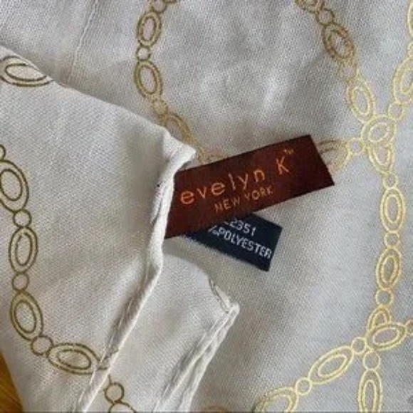 Evelyn K New York Beige Gold Chain Print Infinity Loop Scarf Lightweight One Siz - Picture 3 of 7